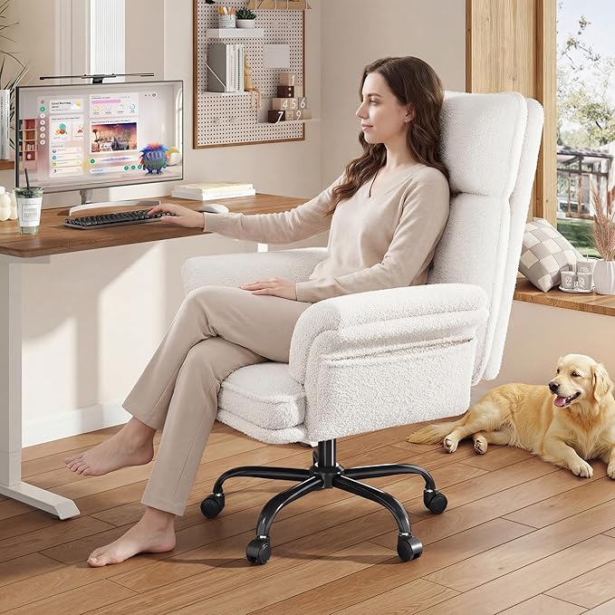 Criss Cross Chair with Armrests & Wheels for Cross-Legged Sitting,Ergonomic Computer Gaming Chair with Two Side Pockets,Teddy Plush Wide Seat Reclining Desk Chair for Home,Office,Beige