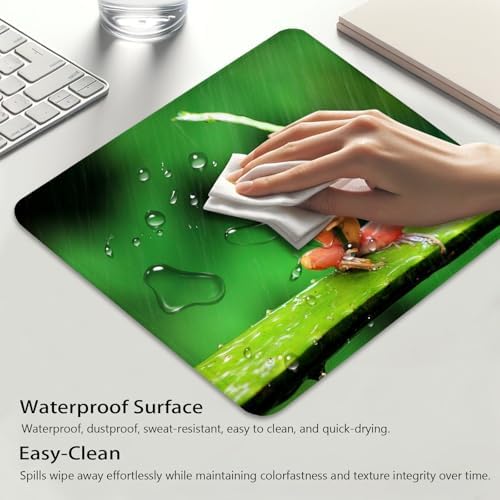 Funny Tree Frog Takes Shelter Mouse Pad, Rainy Day Fun Durable Desk Mat