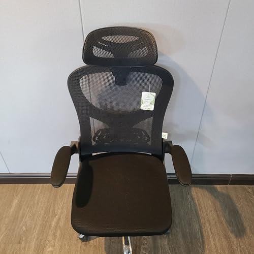 NICELIVE Office furniture Featuring an adjustable headrest, flip-up armrests, and lumbar support, this swivel chair is suitable for both home and office use.
