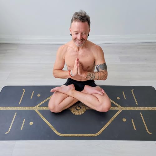Liforme Travel Yoga Mat - Patented Alignment Design, Advanced Non-Slip Grip