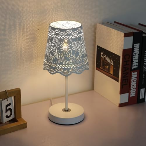 YISUN Chandelier Lampshades Set of 6, Small Metal Lamp Shade 3.9" Top x 5.9" Bottom x 5.5" High, Fit for Candelabra Bulbs, Clip-on Lamp Shades (Flower White)