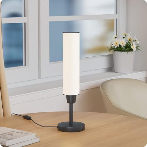 Nukanu Table Lamp with Remote, Black