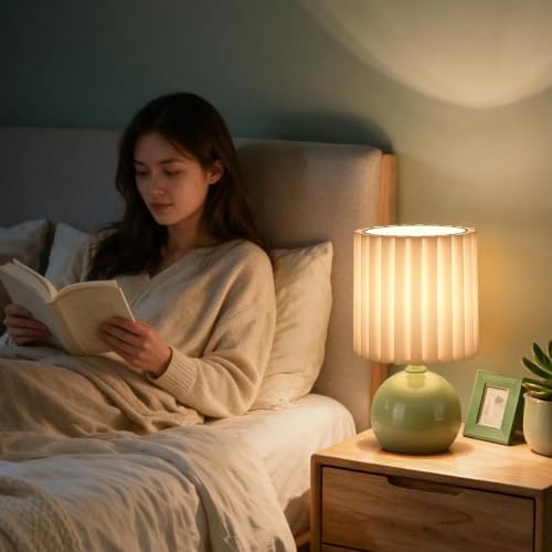 Ziqqeelam Green Small Table Lamp with Scalloped Linen Shade, Mini Green Table Lamp for Bedroom Nightstand, Cute Desk Night Light for Living Room, Bookshelf, Kitchen Counter, Kids Room, Office