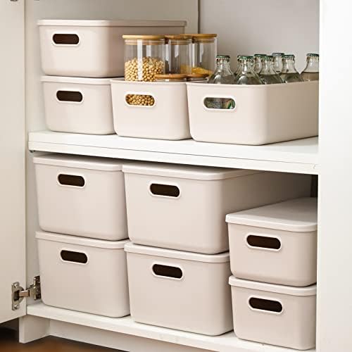 Yishyfier Plastic Storage Baskets With Lid Organizing Container Lidded Knit Storage Organizer Bins for Shelves Drawers Desktop Closet Playroom Classroom Office (4M+2S, Light grey)