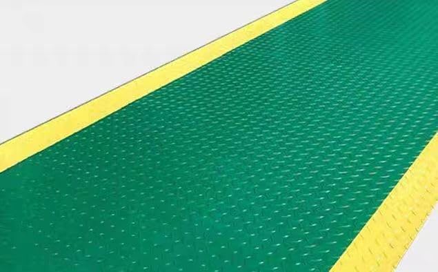1 Pack Odorless Anti-Fatigue Mat Anti-Static Anti-Fatigue Inline Foot Mat (Green bottom yellow edge,0.6Mx0.45Mx20mm)