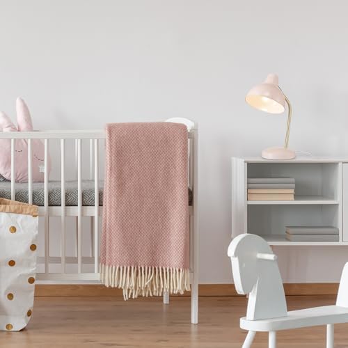 Globe Electric 67339 16 Inch Pink Desk Lamp with Gold Arm, in-Line On/Off Switch, Reading Light, Ideal for Bedroom, Dorm and Office