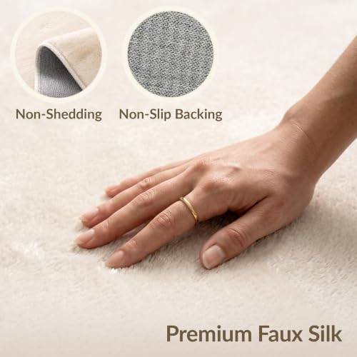 6'x9' Black White Cat Artistic Feline Design Ultra-Soft Area Rug