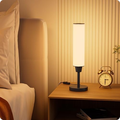 Nukanu Table Lamp with Remote, Black