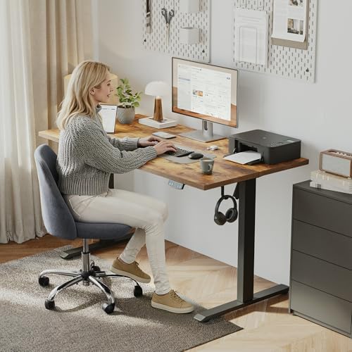 Klicelor 63 Inch Large Electric Standing Desk, Height Adjustable Office Desk, Sit Stand Up Computer Gaming Desk with Memory Preset, Three-Piece Desktop, Rustic Brown