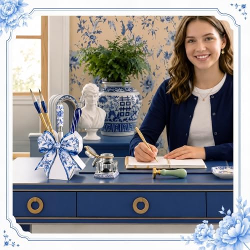 Tenceur Chinoiserie bow Pencil Holder for Desk Large Capacity Bow Wood Pen Holder Coquette Desk Organizer Cute Teacher Office Decor Makeup Brush School Supplies Back to School Gift for Girls Women