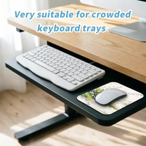 Small Mouse pad, with Edge-Sewn Design, extends Service Life by Twice, occupying the Optimal Size for the Mouse and Wrist Position. (Flower)