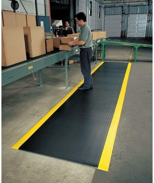 NoTrax 413 Blade Runner Safety/Anti-Fatigue Mat with Dyna-Shield PVC Sponge, 3' Width x 5' Length x 1/2" Thickness, Black