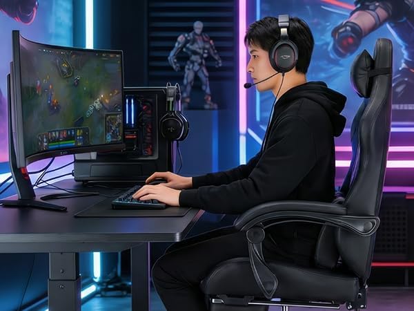 Gaming Chair with Footrest and Massage Lumbar Support, Ergonomic Computer Gamer Chair, Office Video Game Chairs with Adjustable Height and Backrest (Black)
