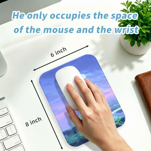 Small Mouse pad, with Edge-Sewn Design, extends Service Life by Twice, occupying the Optimal Size for the Mouse and Wrist Position. (Jellyfish)
