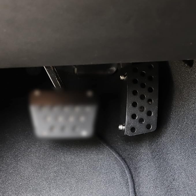 Anti-Slip Gas Pedal Extender Covers Adjustable Foot Rest Accelerator Pads for 2007-2020 Jeep Wrangler JK JKU JL JLU JT, 1PC