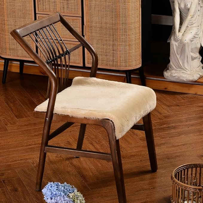 LLB Sheepskin Chair Covers Office Chair Cushion Dining Room Chair Pads Desk Seat Cushion for Computer Chair Fur Area Rugs for Living Room 19x19 Inch (Pack of 1), Shearling Pearl